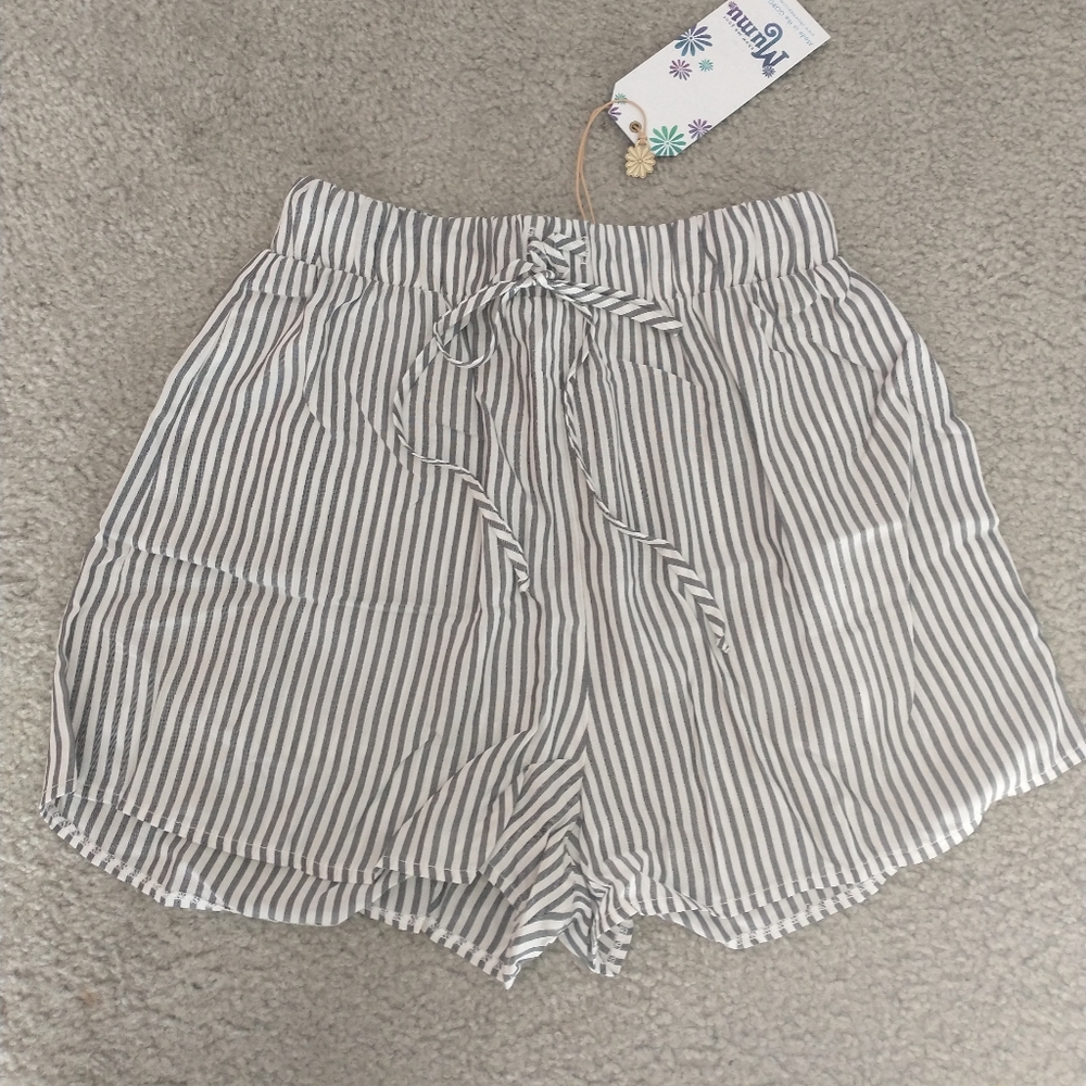 BNWT Show Me Your Mumu Road Trip Shorts - Picture 7 of 8